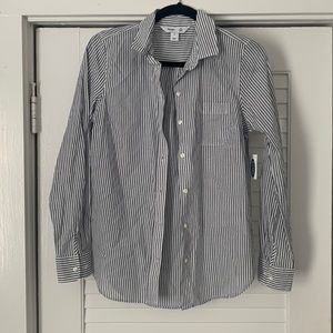 Old Navy classic button shirt